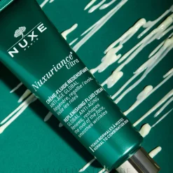 Anti-Aging Gesichtscreme-Fluid für normale und Mischhaut