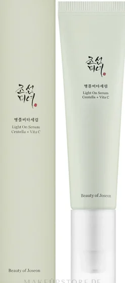 Aufhellendes Serum mit Vitamin C und Asiatischem Wassernabel