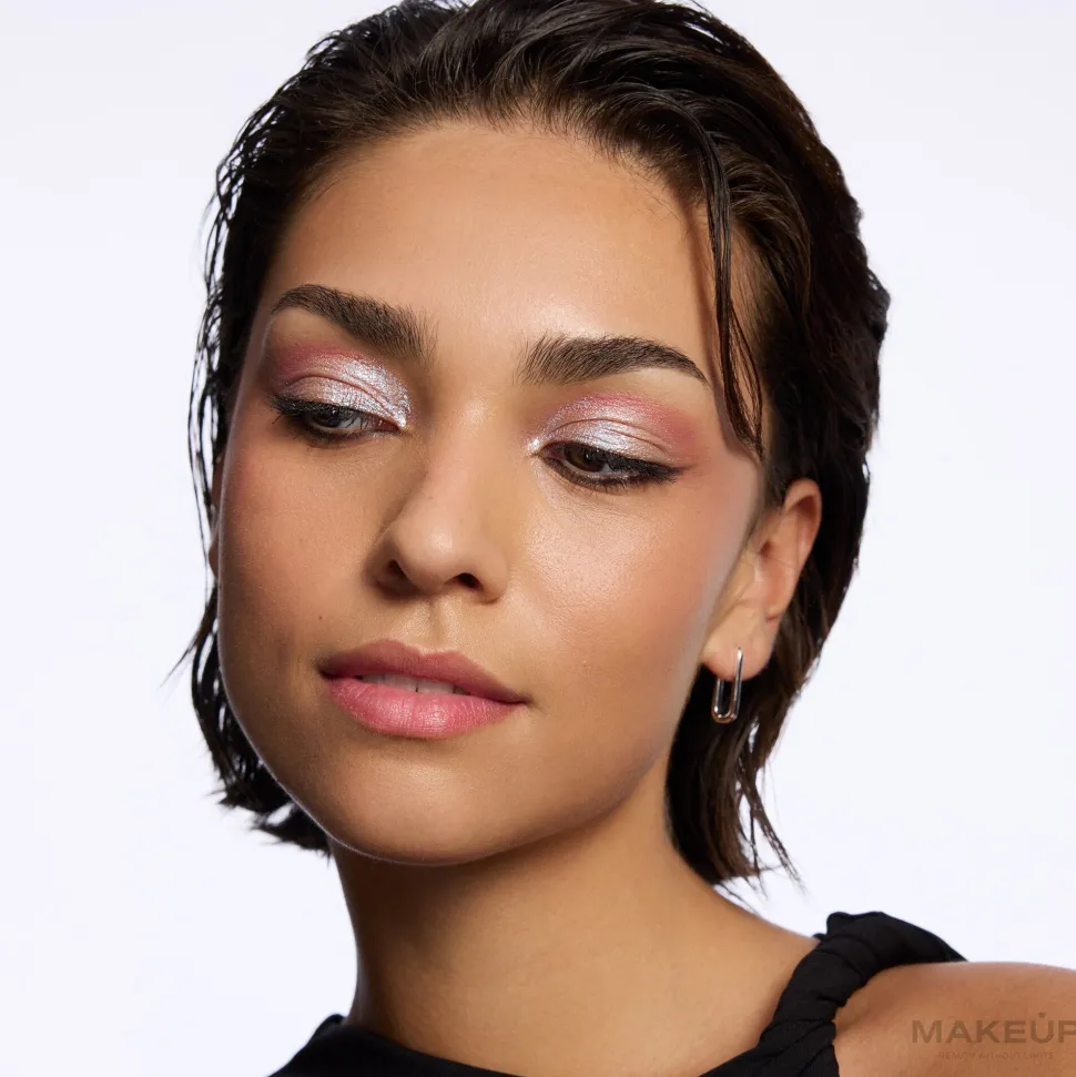 Catrice Space Glam Liquid Chrome Eyeshadow