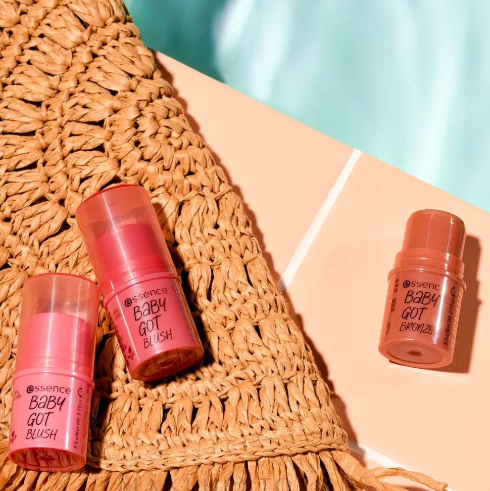 Essence Baby Got Bronze Stick