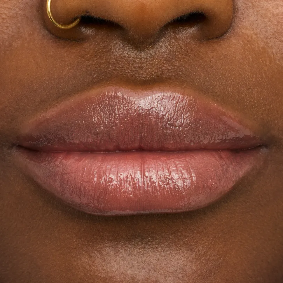 Essence Extreme Shine Volume Lipgloss