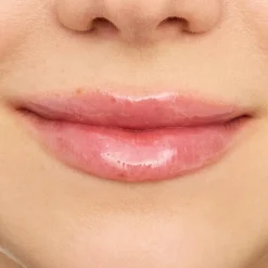 Essence Extreme Shine Volume Lipgloss