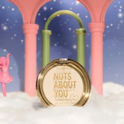 Essence Nuts About You All-Over Highlighter