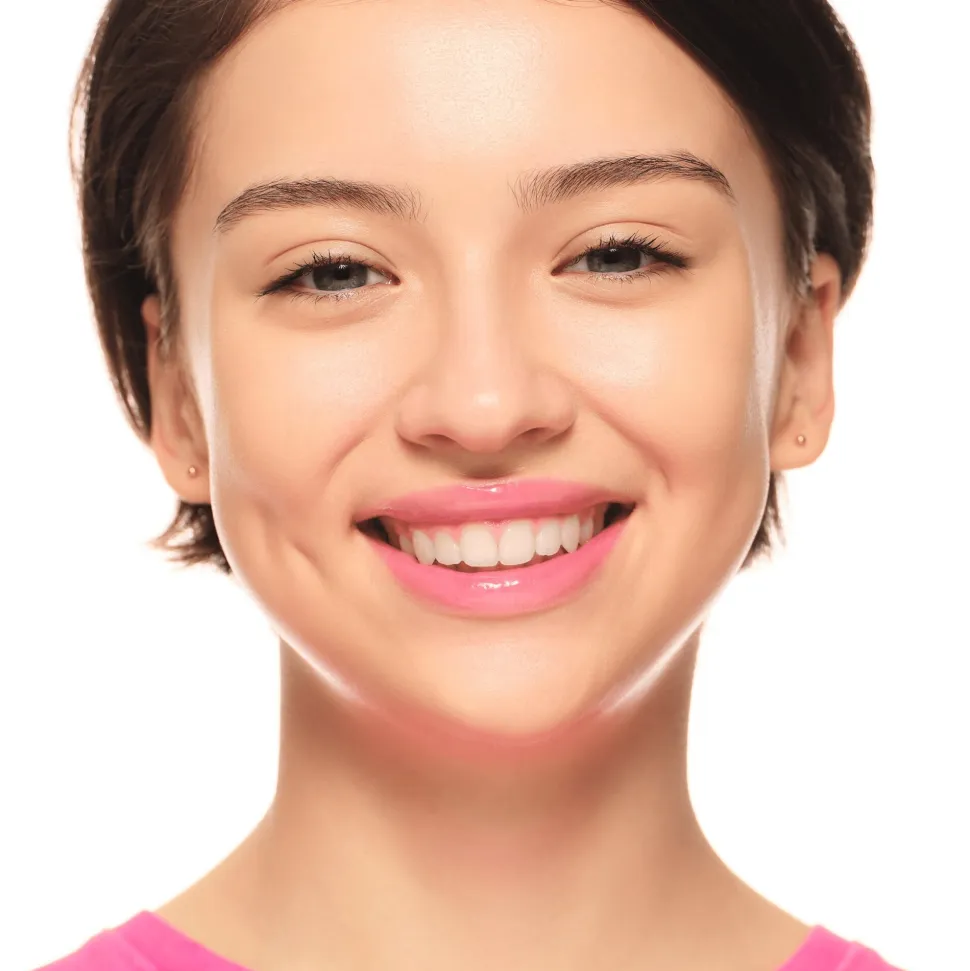 Essence The Super Peptide Glossy Lip Treatment With Caring Shea Batter