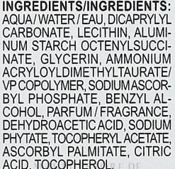 Feuchtigkeitsspendendes und mattierendes Gesichtsfluid mit Vitamin C