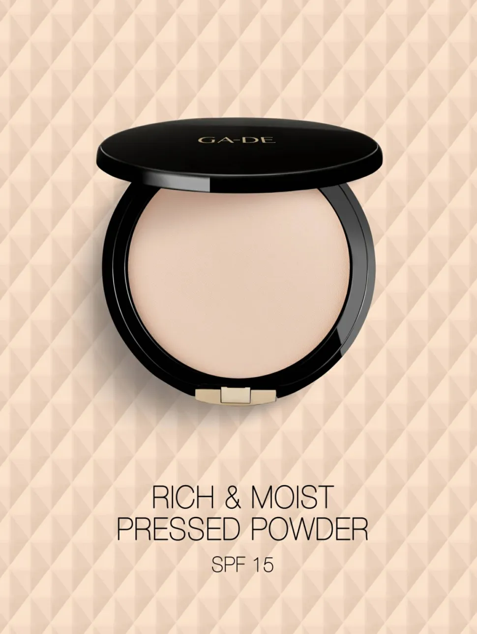 GA-DE Rich & Moist Pressed Powder SPF 15