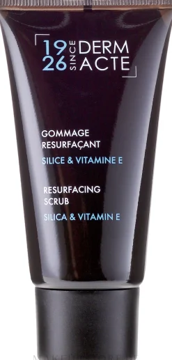 Gesichtspeeling mit Kieselsäure und Vitamin E