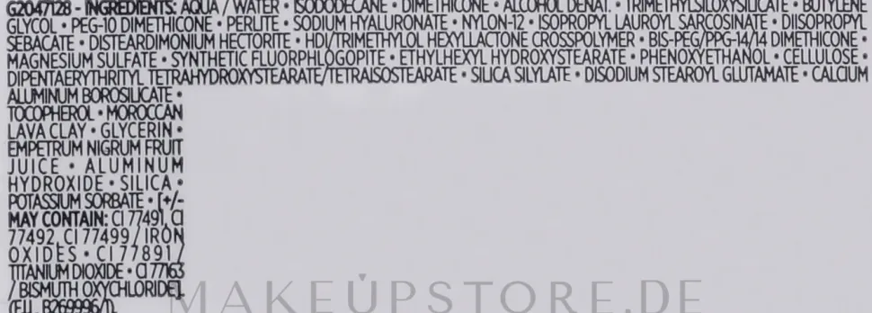 Getöntes Gesichtsserum mit Hyaluronsäure