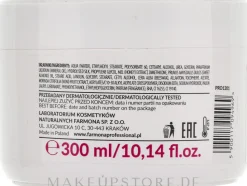 Handmaske mit Pfirsich