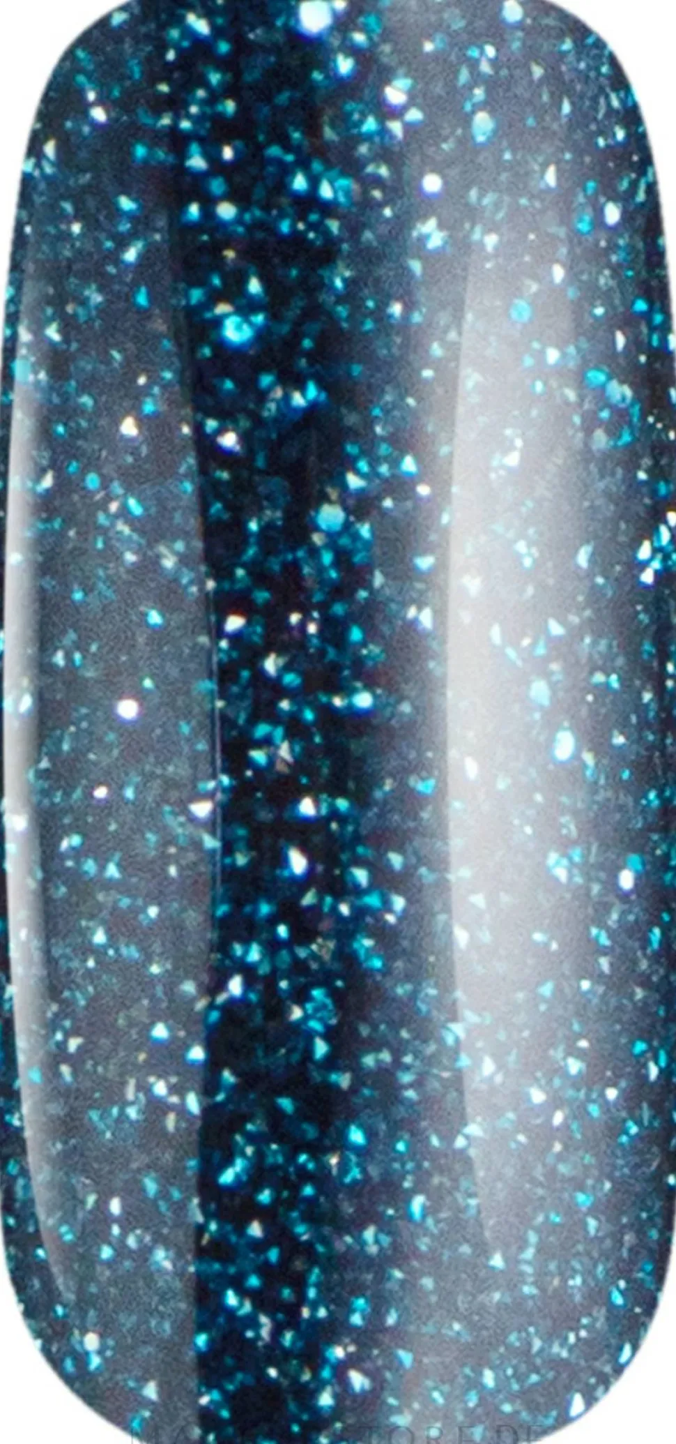 Hybrid-Nagellack mit Partikeln