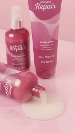 Intensiv reparierendes und strahlendes Haarspray mit pflanzlichem Keratin