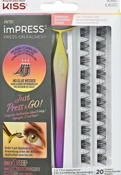 Künstliche Wimpern mit Pinzette