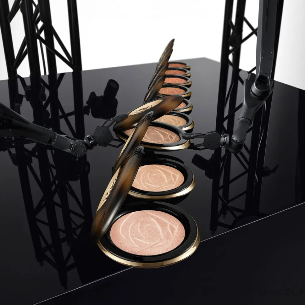 Lancome Teint Idole Ultra Wear C.E. Skin Transforming Highlighter