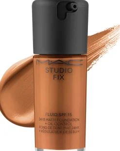 MAC Studio Fix Fluid SPF15 24HR Matte Foundation