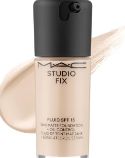 MAC Studio Fix Fluid SPF15 24HR Matte Foundation