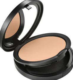 MAC Studio Fix Powder Plus Foundation