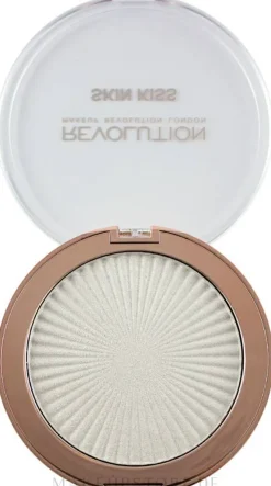 Makeup Revolution Skin Kiss