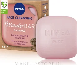 Natürlicher Gesichtsreiniger mit Rosenextrakt und Vitamin E