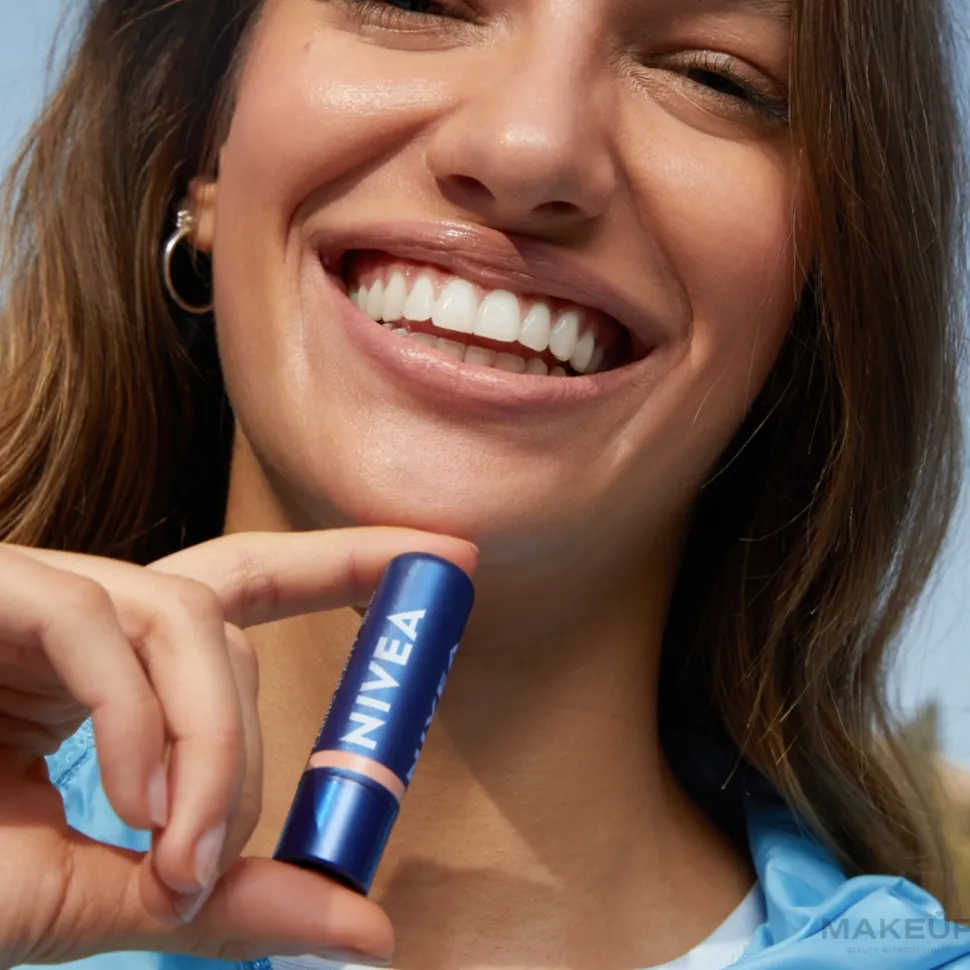 Pflegender Lippenstift Caring Beauty 3-in-1