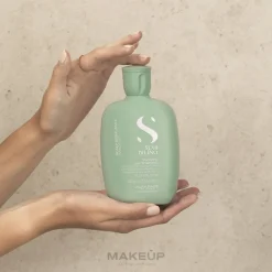 Reinigungsshampoo gegen Schuppen