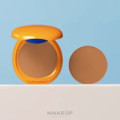 Shiseido Tanning Compact Foundation SPF10