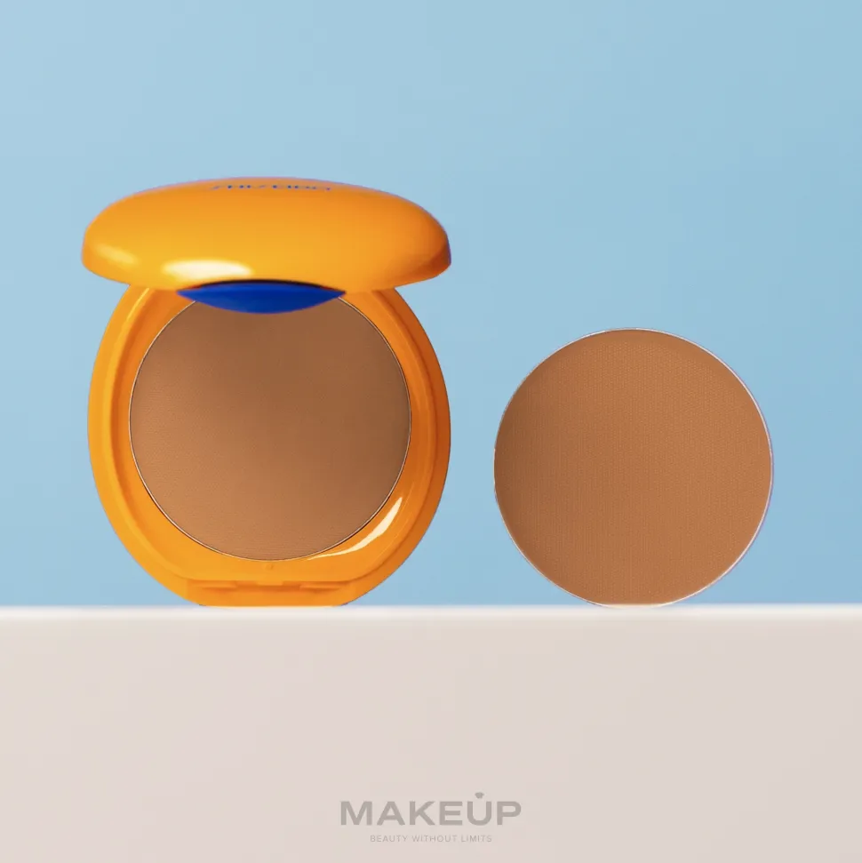 Shiseido Tanning Compact Foundation SPF10