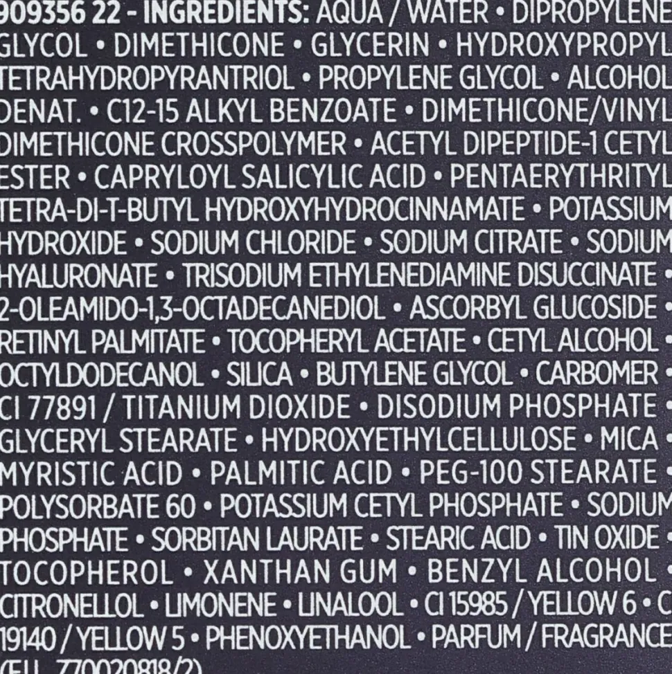Tiefenwirksames regenerierendes Anti-Aging-Fluid mit Hyaluronsäure und Pro-Retinol