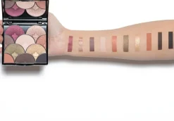 T. LeClerc The Eye Fan Palette