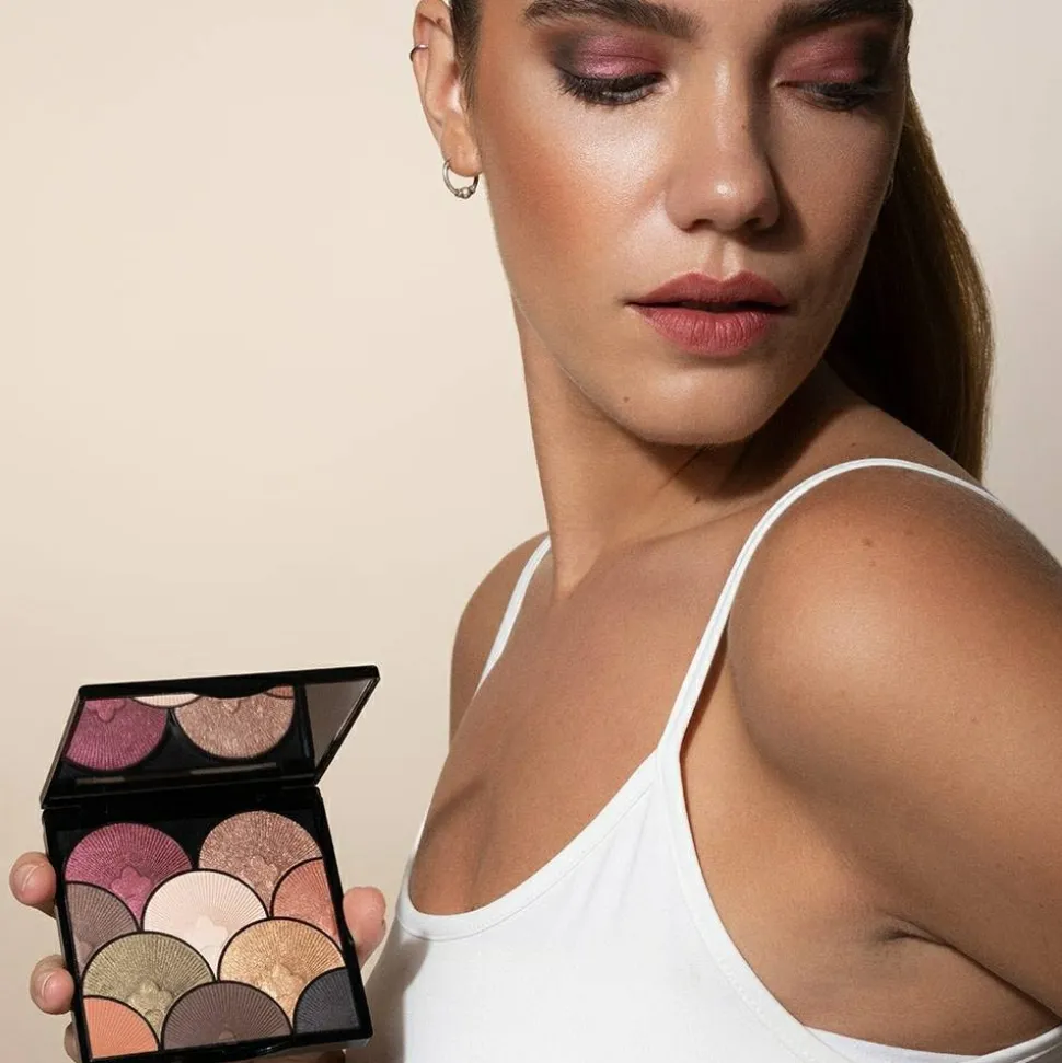 T. LeClerc The Eye Fan Palette